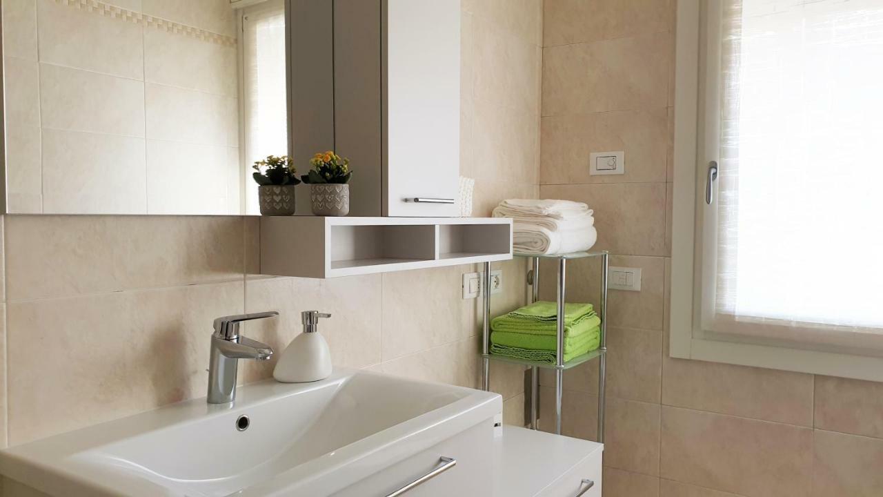 La Casa Di Eva Apartment วิตโตรีโอ เวเนโต ภายนอก รูปภาพ