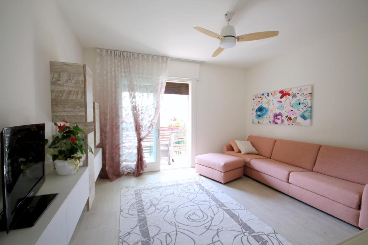 La Casa Di Eva Apartment วิตโตรีโอ เวเนโต ภายนอก รูปภาพ